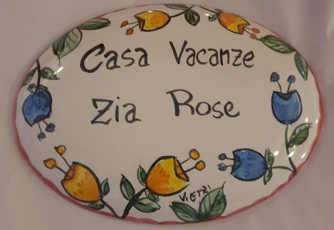Casa Vacanze Zia Rose Napoli Eksteriør bilde